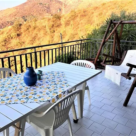 Collina Del Sole Apartment Letojanni